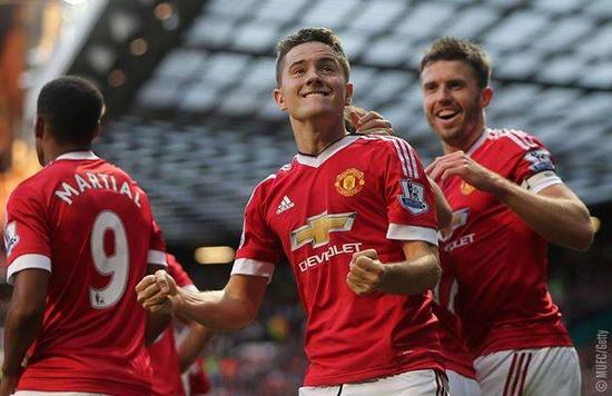 一位成员 一位成员