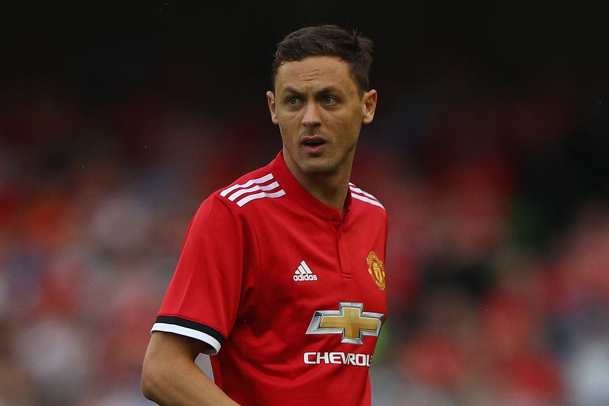 色的战术执 色的战术执